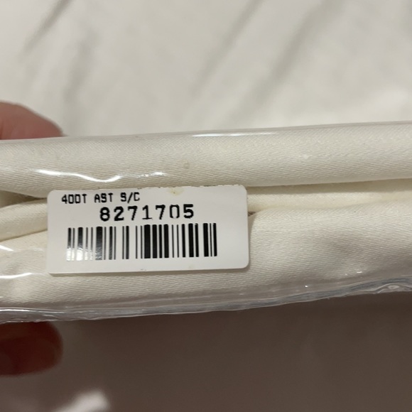 Majestic collection ivory sateen cotton stripe on stripe nwt standard size - Picture 7 of 7